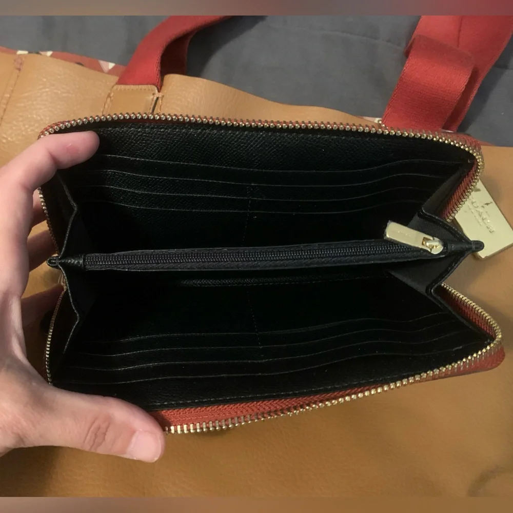 Coach checkered hearts purse and wallet set - Picture 3 of 16